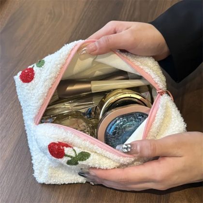 Косметичка TEDDY кремового кольору 3