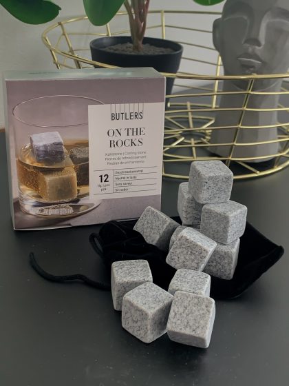 Каміння для охолодження напоїв “ON THE ROCKS”