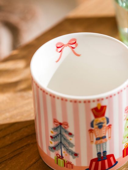 Чашка порцелянова “Nutcracker” 320 мл 3