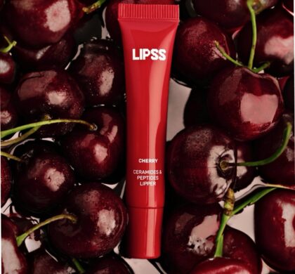 Блиск для губ LIPSS Cherry 8 мл: червона туба серед стиглих черешень