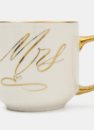 Чашка біла Mrs 380 мл: біла чашка із золотим написом Mrs і золотою ручкою