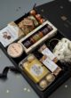 Бокс SO SWEET: вміст зблизька, набір конфітюрів, Ferrero Rocher, цукерки Collection і кухоль із гілочками