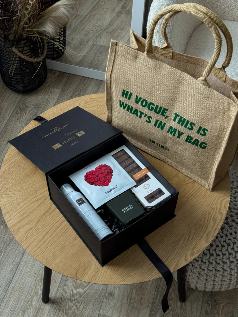 Жіночий бокс Approve Leads із джутовим шопером «Hi Vogue, this is what’s in my bag»