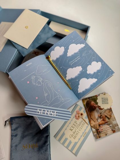 Щоденник вагітності “SENSE pregnancy journal” sky blue (англ.версія)