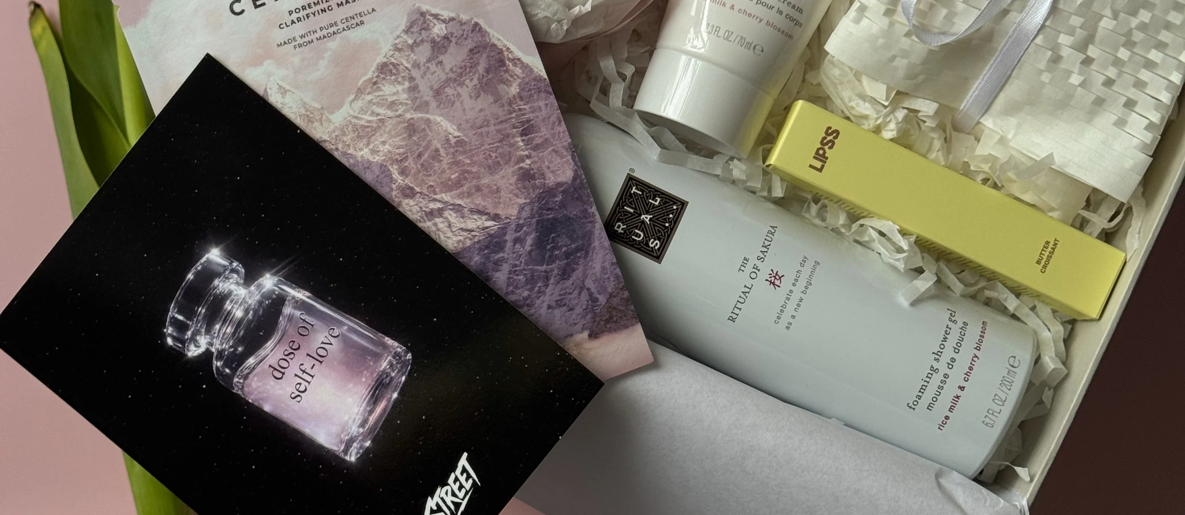 Гель-піна й крем Rituals, блиск LIPSS і маска в боксі STREET