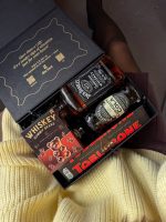 WHISKEY CLUB 19